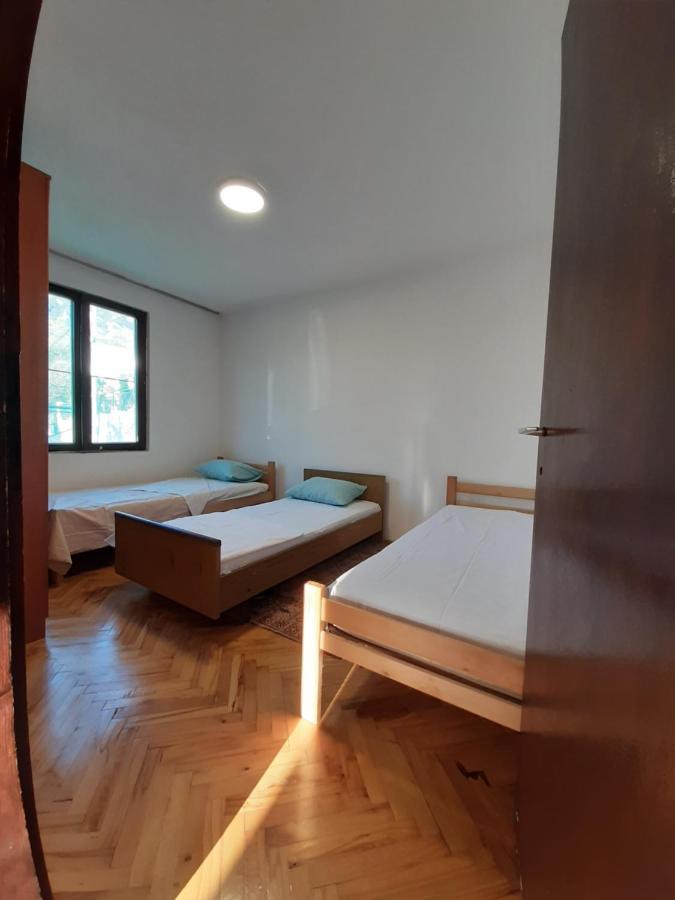 Forest House Sutomore Kültér fotó